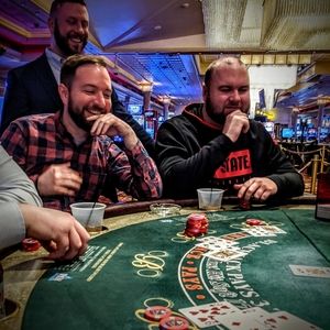 Meet your Posher, Simon